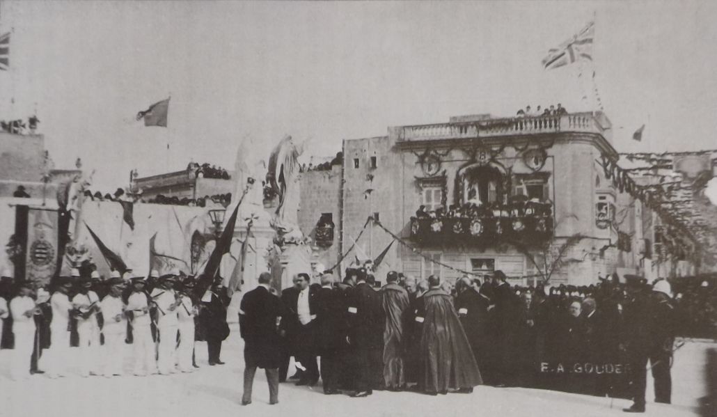 Banda Nicolo Isouard waqt il-Kungress Ewkaristiku 1913 fil-Mosta