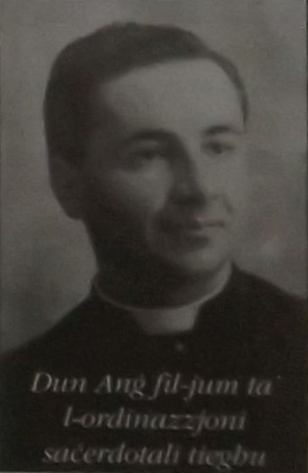 Dun Ang Camilleri fil-jum ta’ l-ordinazzjoni sacerdotali tieghu