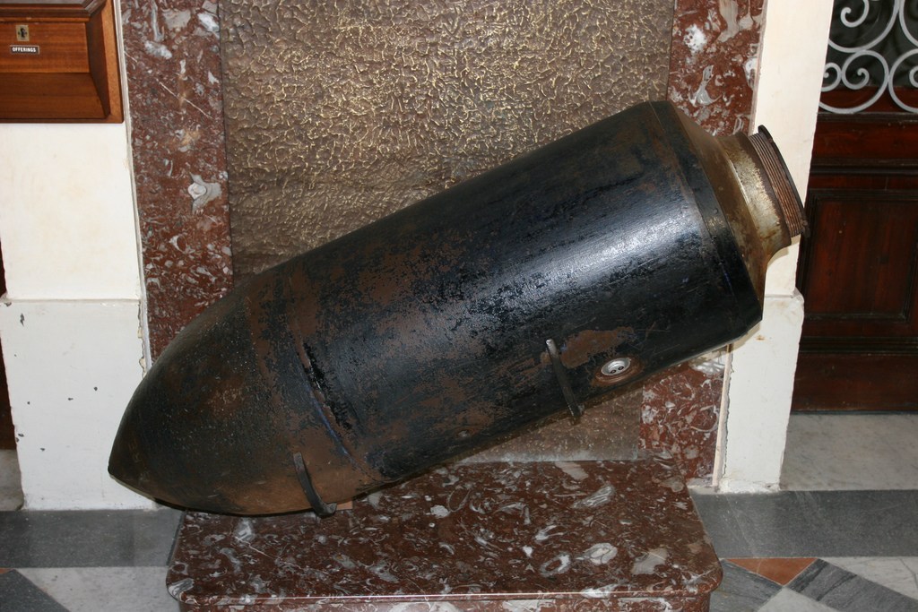 Kopja tal-bomba li nifdet ir-Rotunda tal-Mosta